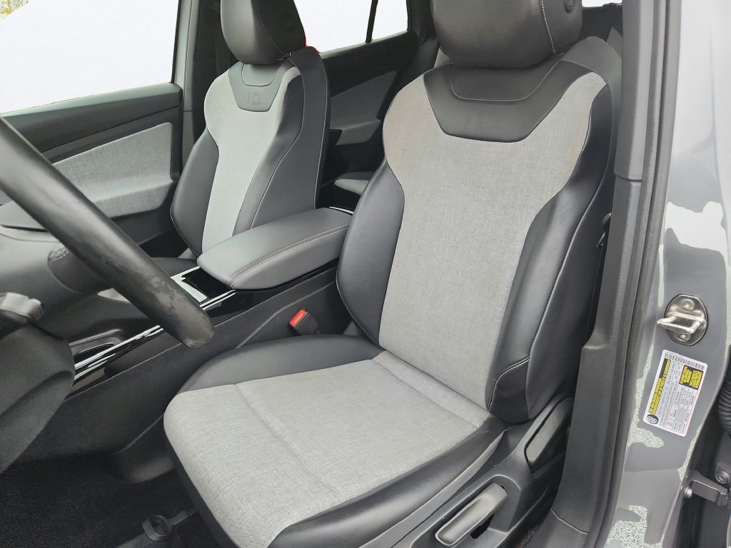 Used 2023 Silver Volkswagen Pro image 10