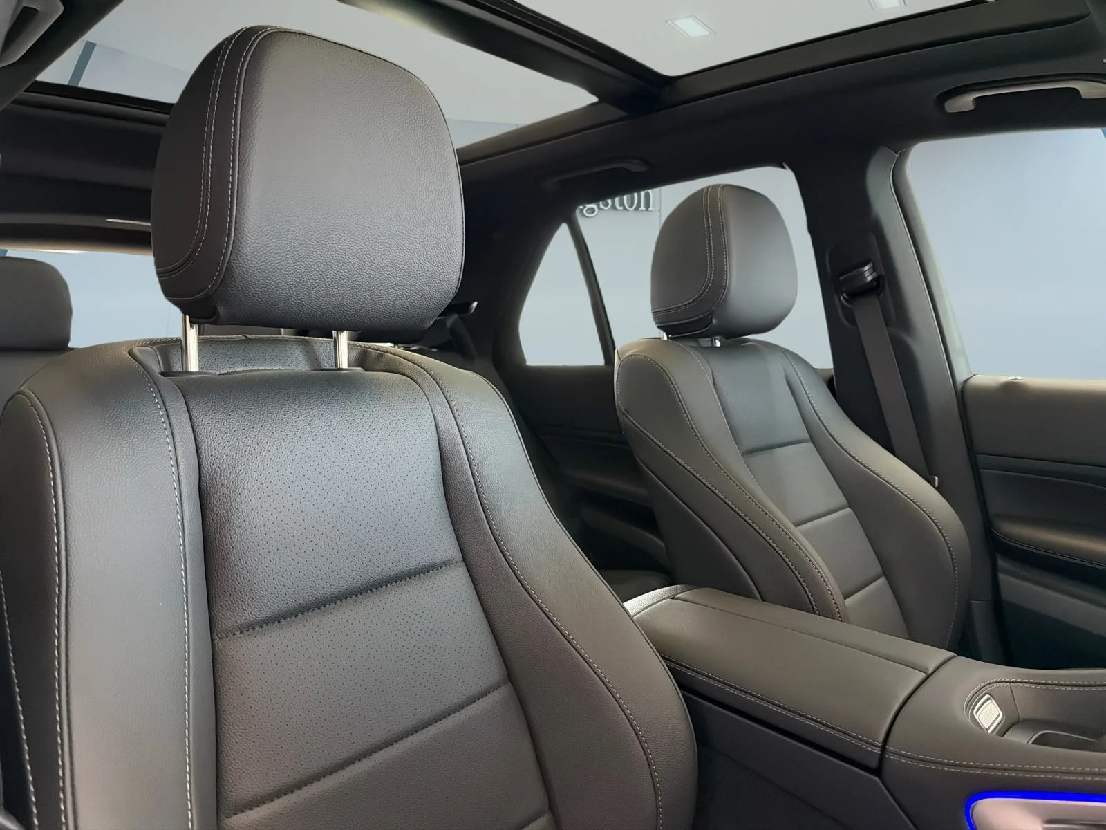 New 2026 Silver Mercedes-Benz GLE 350 4MATIC SUV image 31