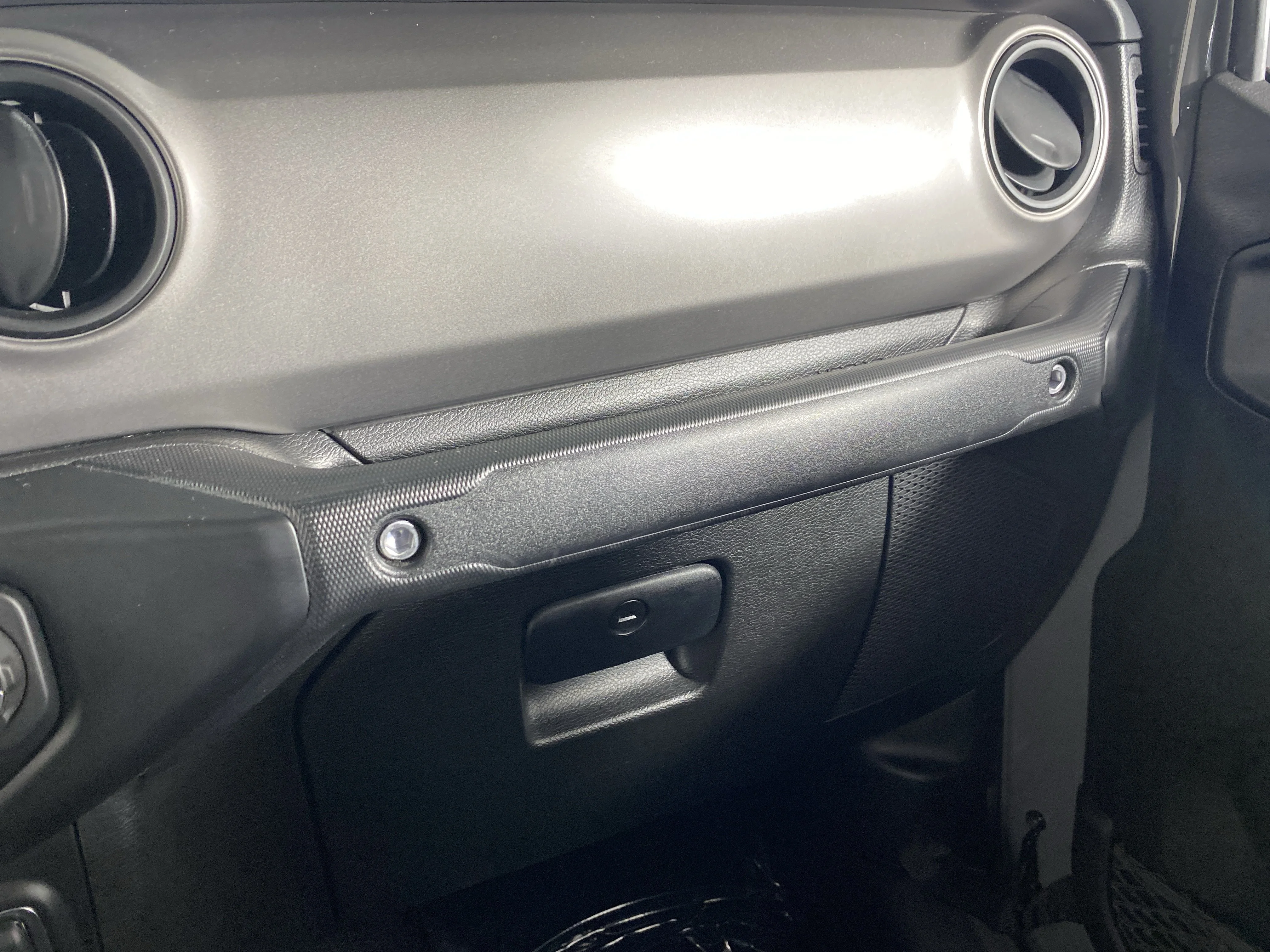 Used 2022 Sting-Gray Clearcoat Jeep  image 31