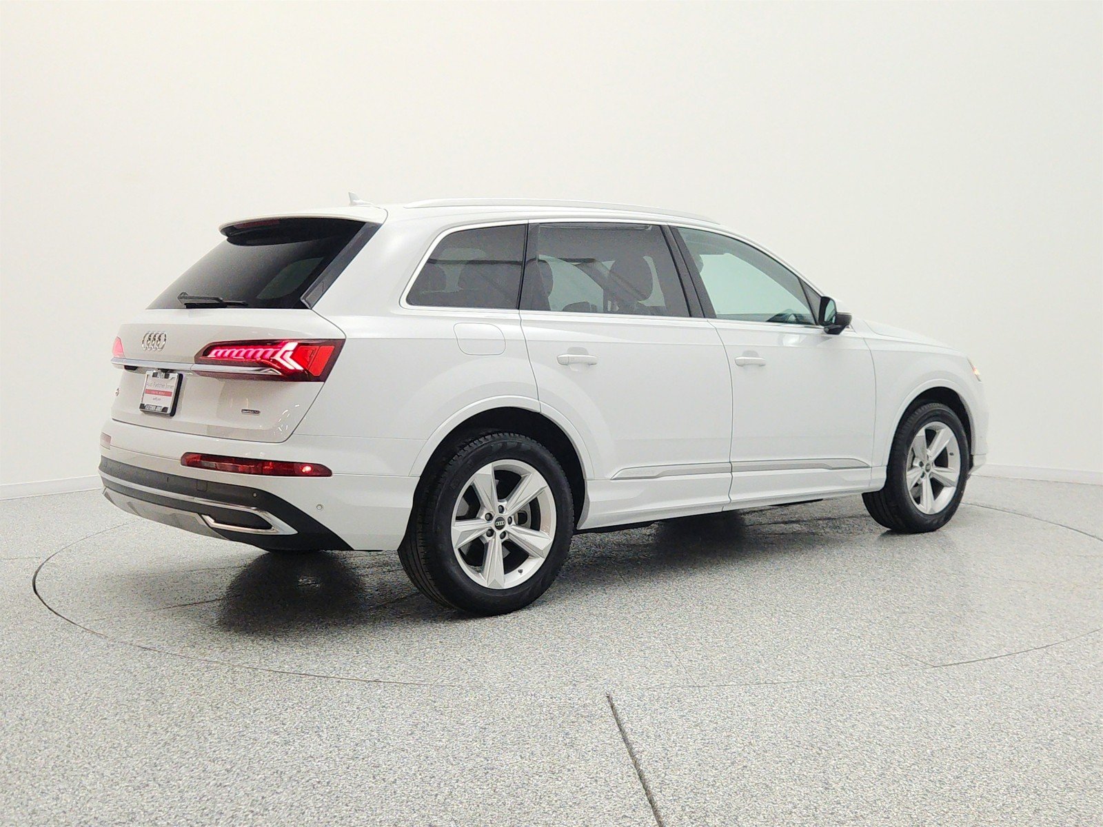 Used 2023 Glacier White Metallic Audi Premium Plus 45 TFSI quattro image 5