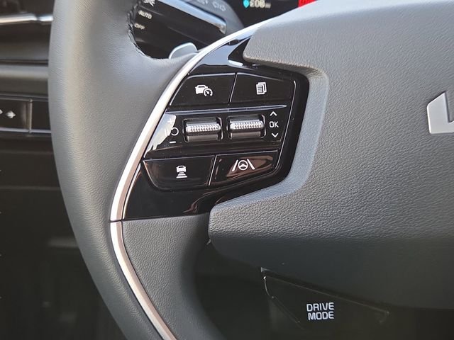 New 2025 Gray Kia Wind image 13