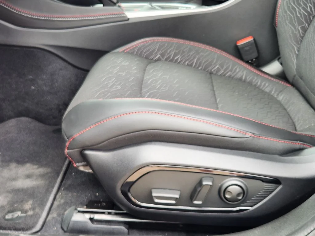 New 2026 Diamond Black Crystal Pearlcoat Dodge Scat Pack image 18
