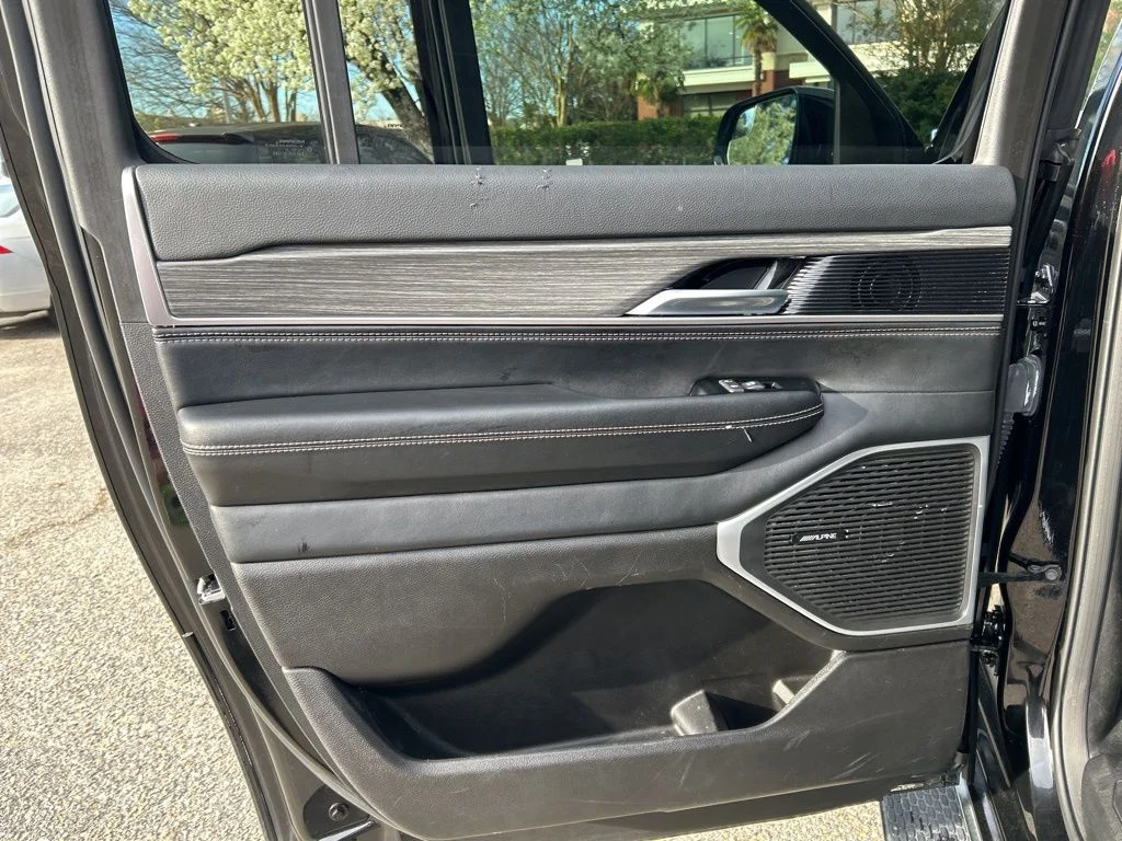 Used 2024 Black Jeep Series II image 23