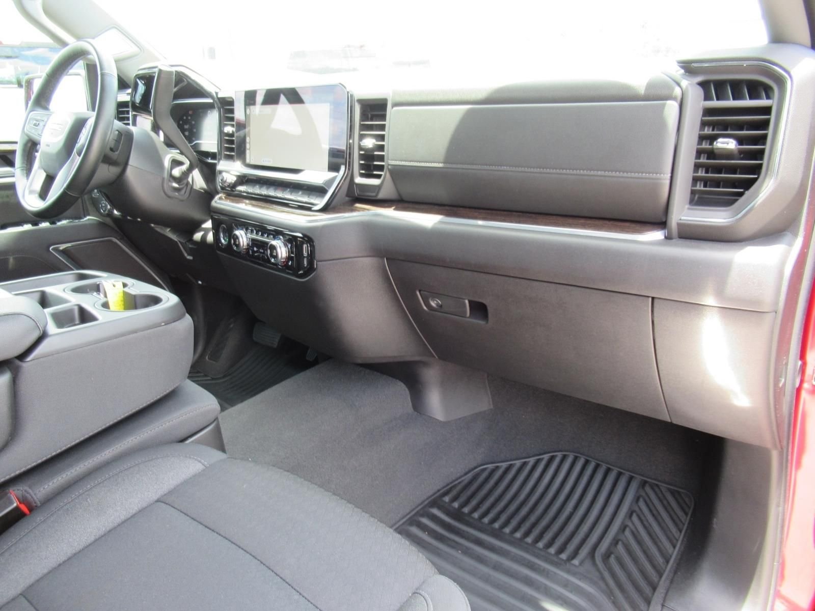 Used 2024 Red GMC Elevation image 12