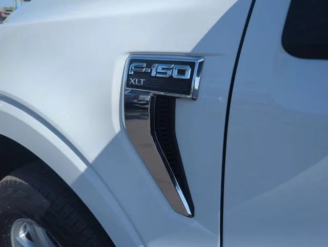 Used 2023 White Ford XLT image 32