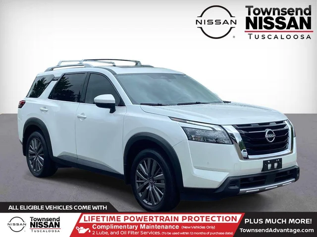 2025 Nissan Pathfinder SL