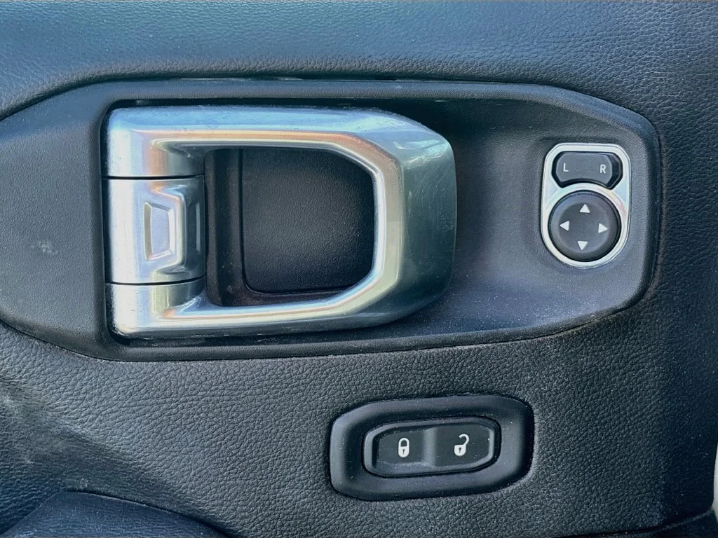 Used 2022 Silver Jeep Unlimited Sahara 4xe image 19