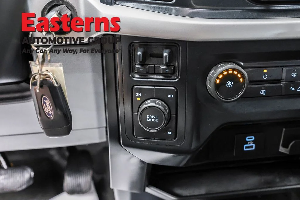 Used 2022 White Ford XL image 21