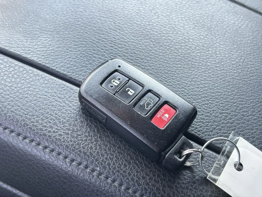 Used 2019 Silver Toyota Limited Platinum image 37