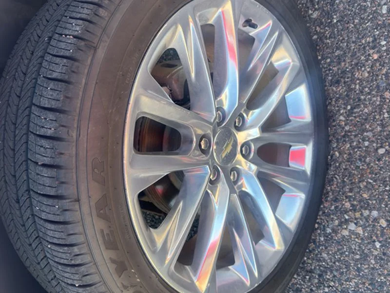 Used 2019 Summit White Chevrolet Premier image 31
