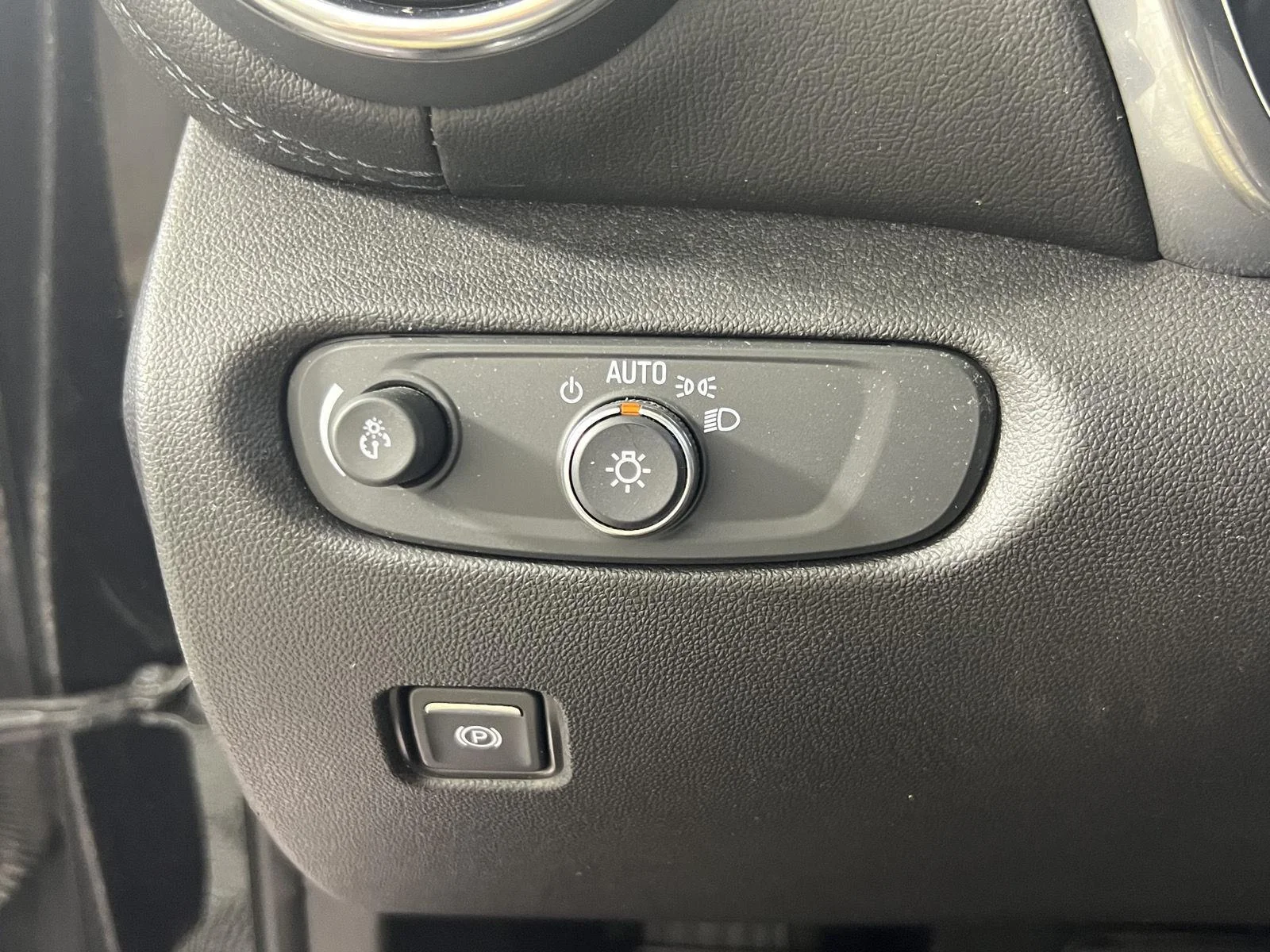 Used 2019 Black Chevrolet LT image 17