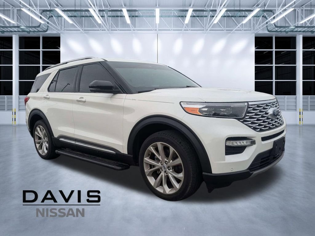 2022 Ford Explorer Platinum HEV's photo