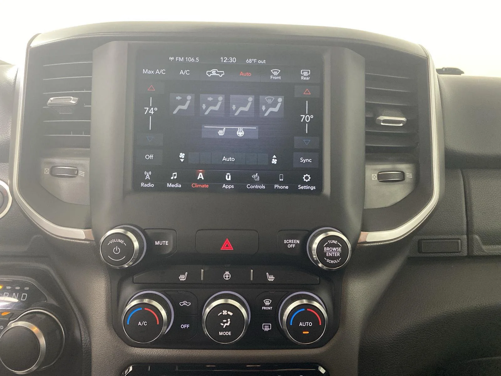 Used 2020 Granite Crystal Metallic Clearcoat Ram Big Horn image 26