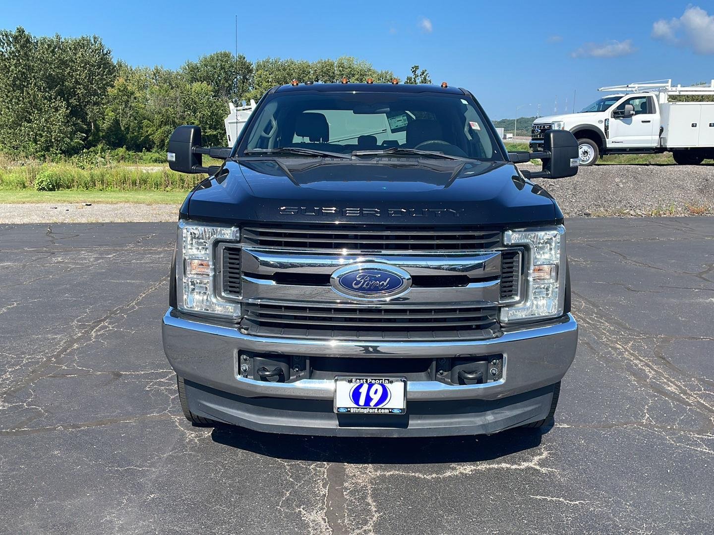 Used 2019 Agate Black Metallic Ford XLT image 5