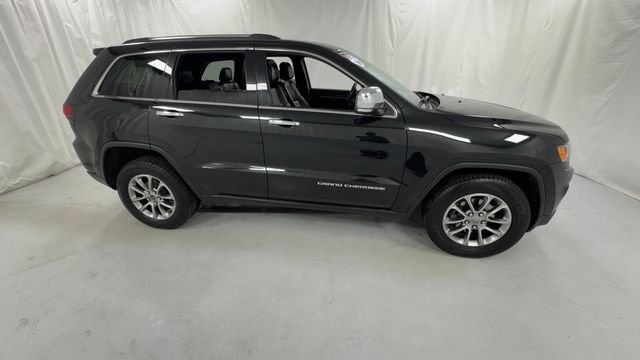 Used 2015 Jeep Grand Cherokee Limited with VIN 1C4RJFBGXFC633758 for sale in Janesville, WI