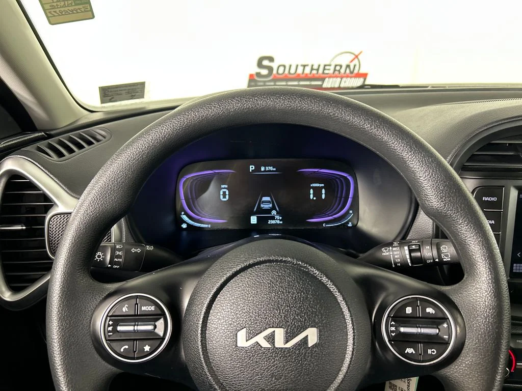 Used 2025 White Kia LX image 13