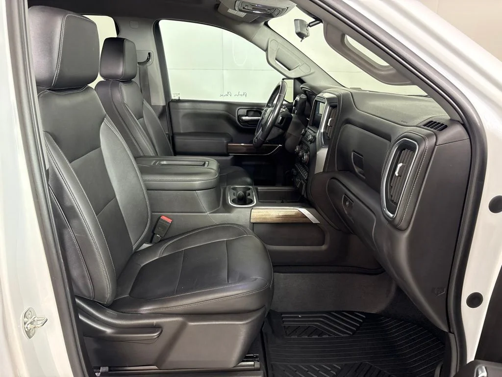 Used 2021 White Chevrolet LT Trail Boss image 25
