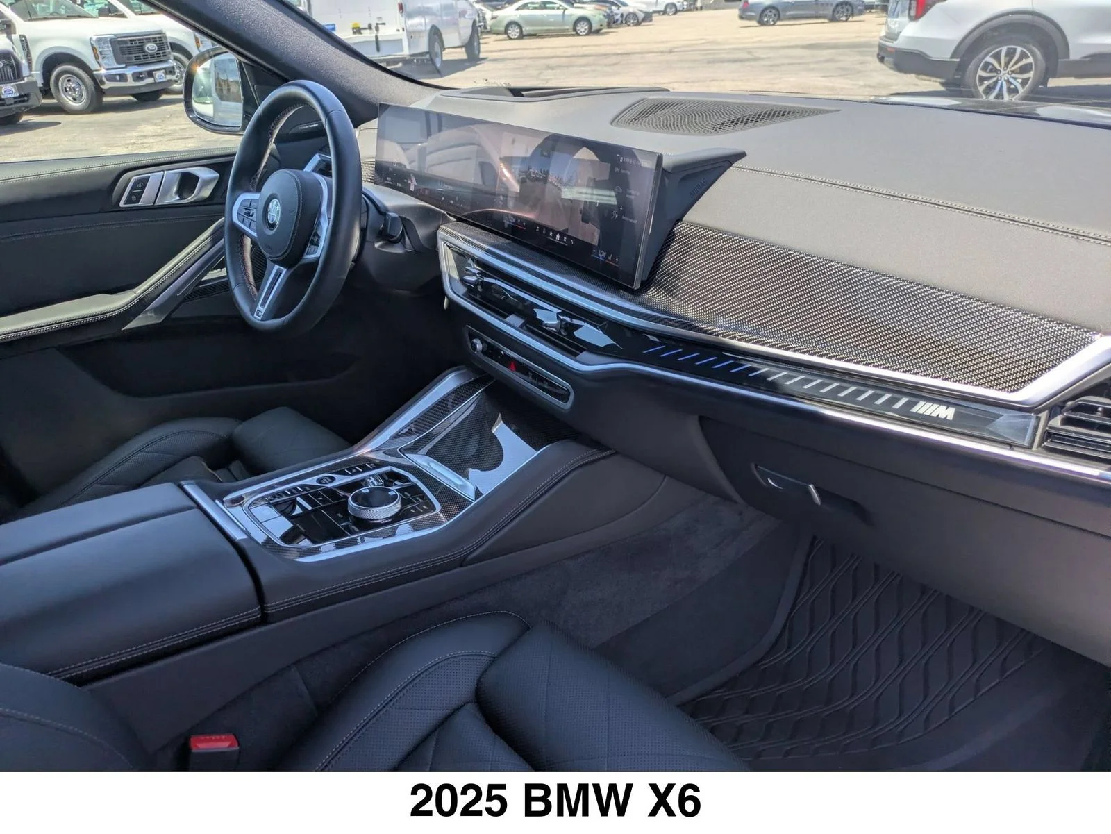 Used 2025 Black BMW M60i image 27