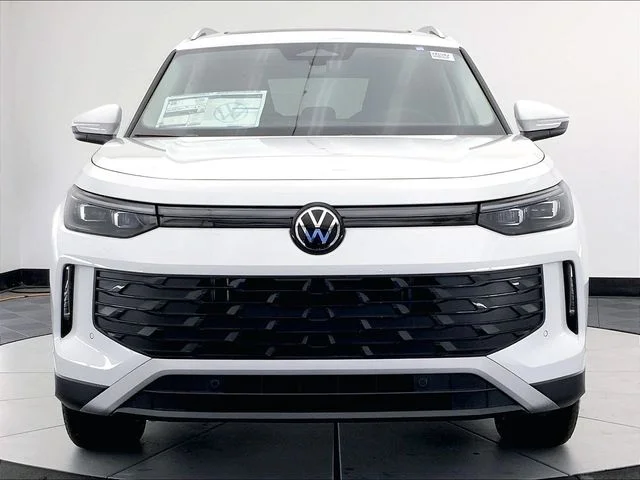 New 2026 White Volkswagen 2.0T SE image 3