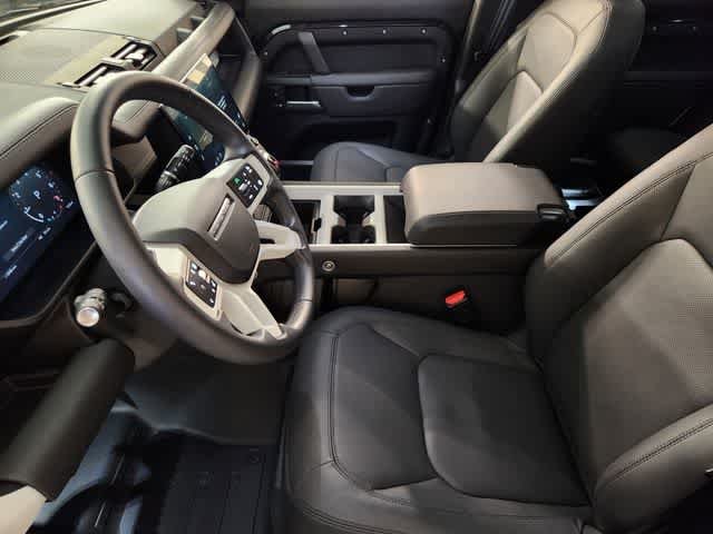 Used 2026 Santorini Black Metallic Land Rover S image 14