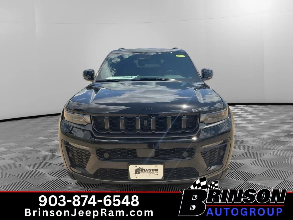 New 2026 Diamond Black Crystal Pearl-Coat Exterior Paint Jeep 85th Anniversary Edition image 2