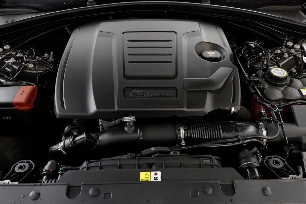 New 2026 Gray Land Rover Dynamic SE image 25