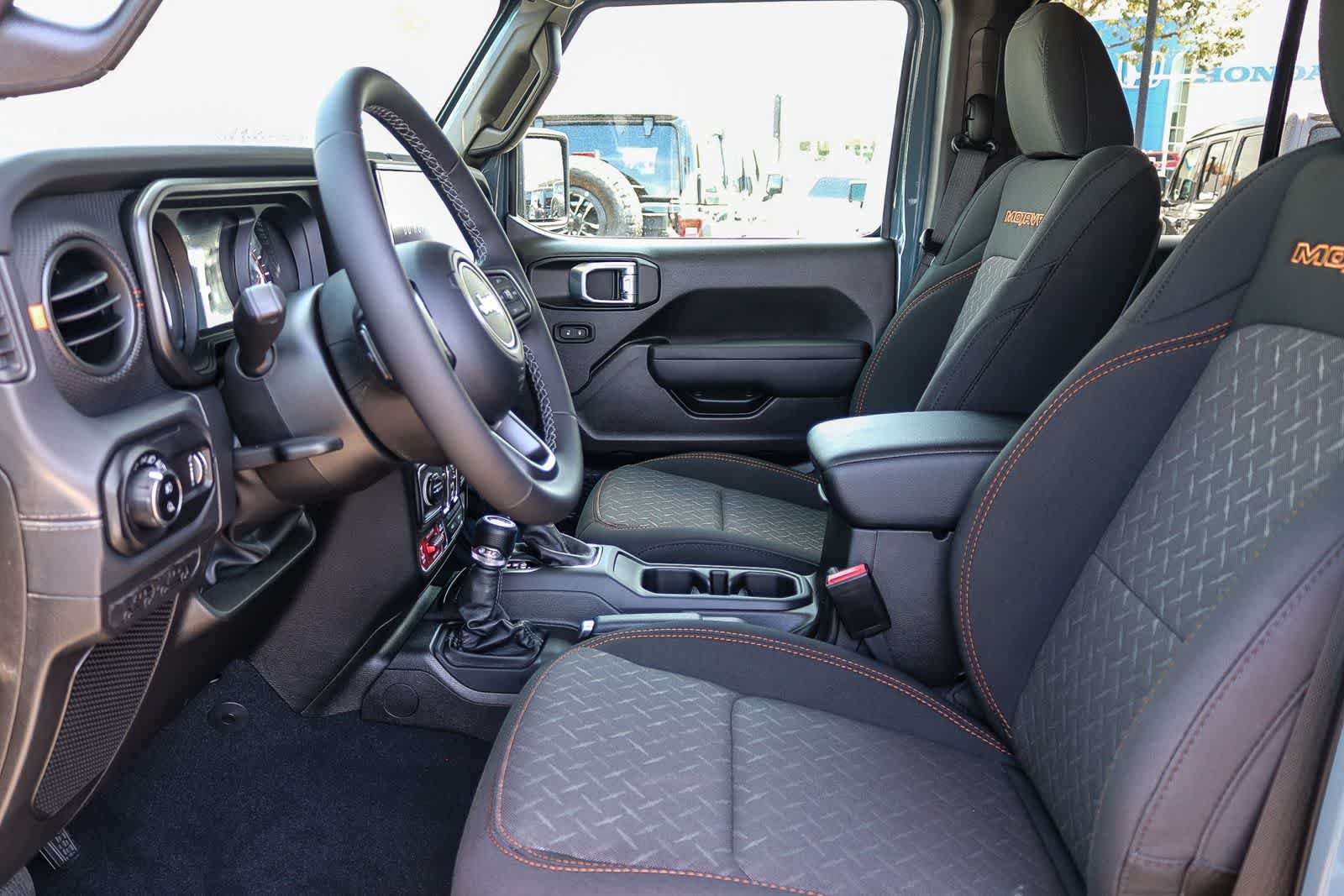 New 2026 Anvil Clear-Coat Exterior Paint Jeep Mojave image 19