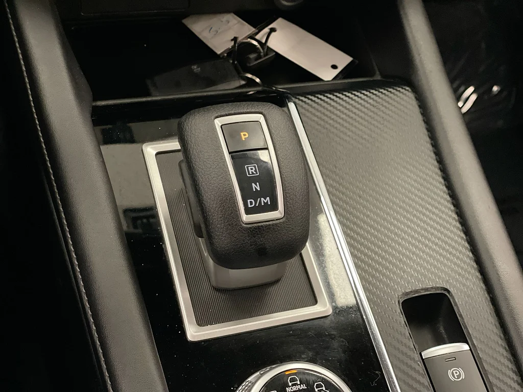 Used 2022 BLACK Mitsubishi ES image 15