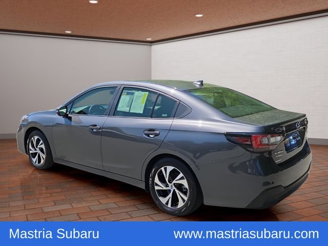 Used 2025 Gray Metallic Subaru Premium image 30