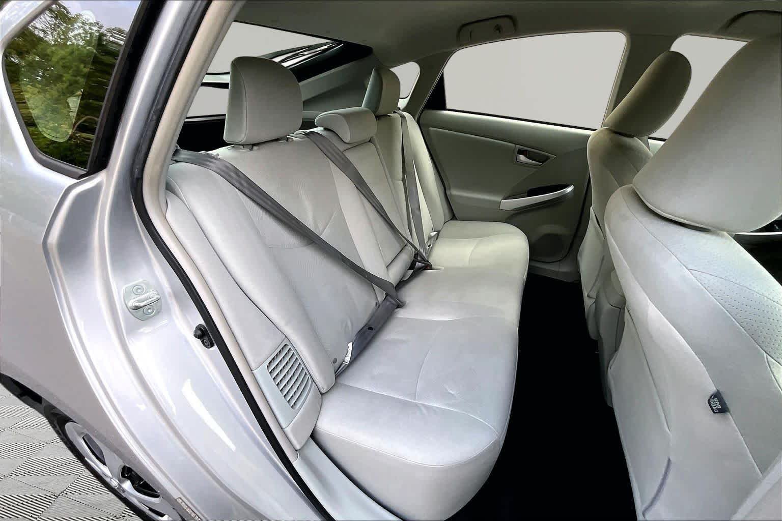 Used 2013 Classic Silver Metallic Toyota Two image 20