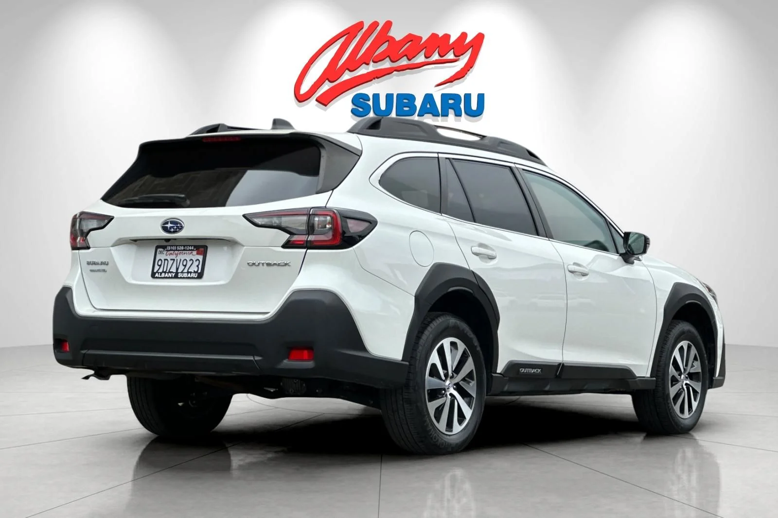 Certified Used 2023 White Subaru Premium image 4