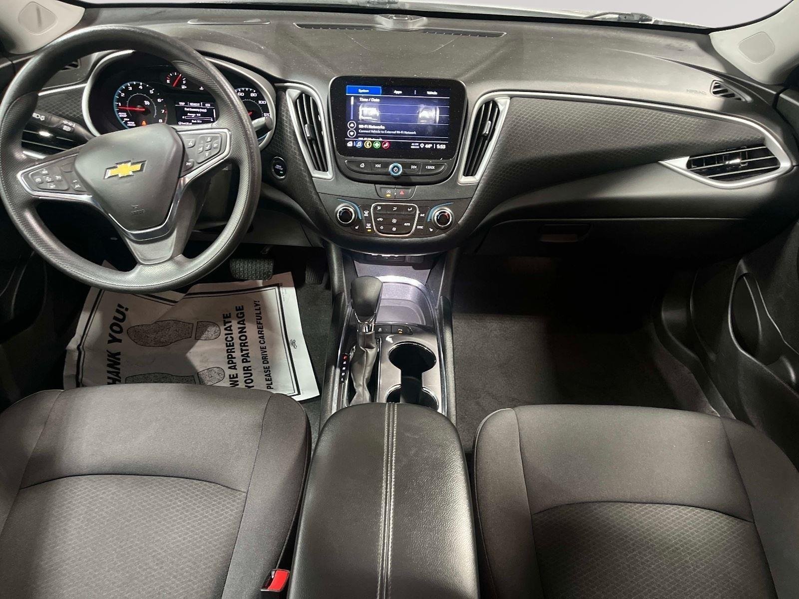 Used 2024 Summit White Chevrolet LT image 16