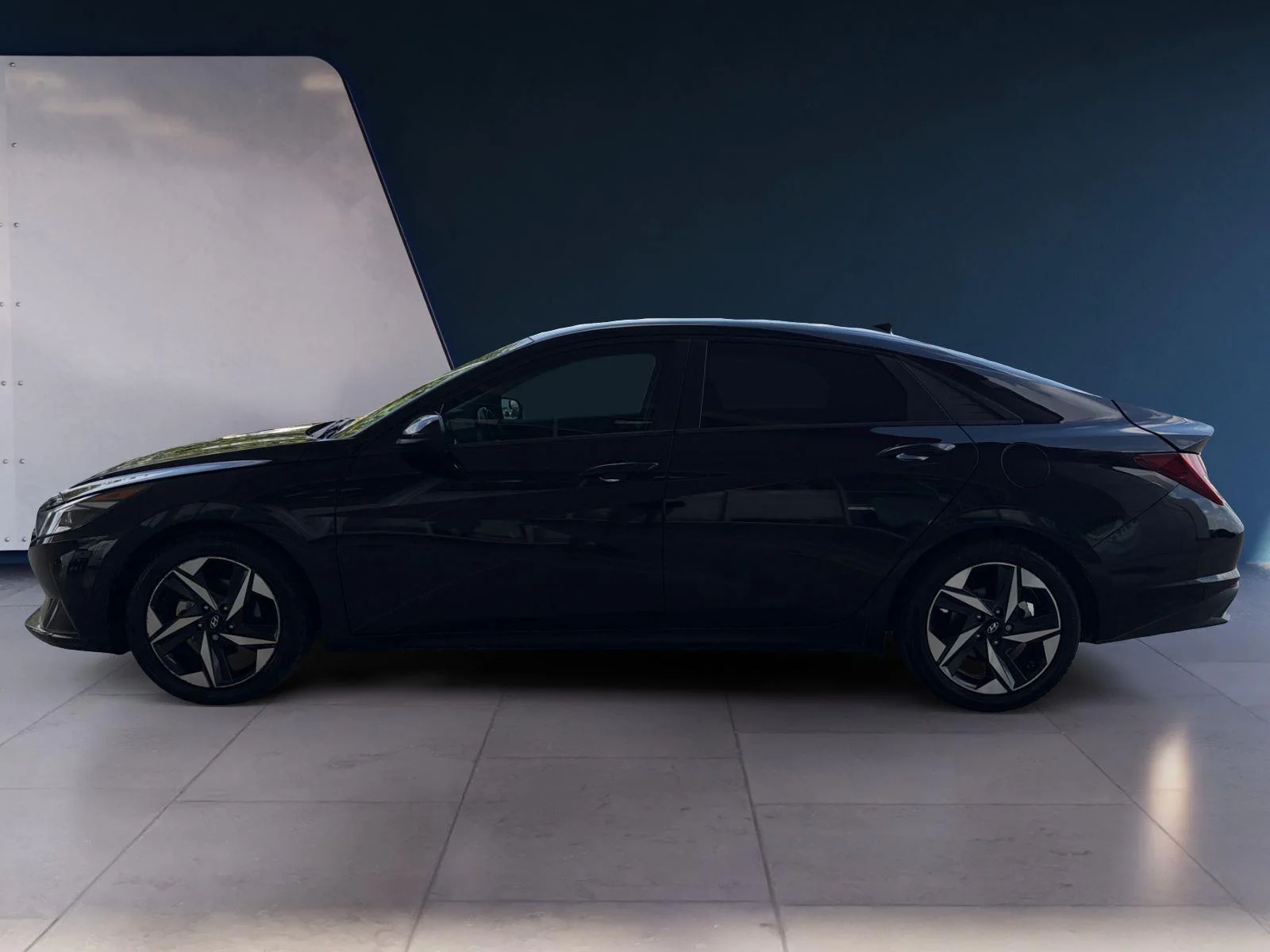 Used 2023 Phantom Black Hyundai SEL image 2