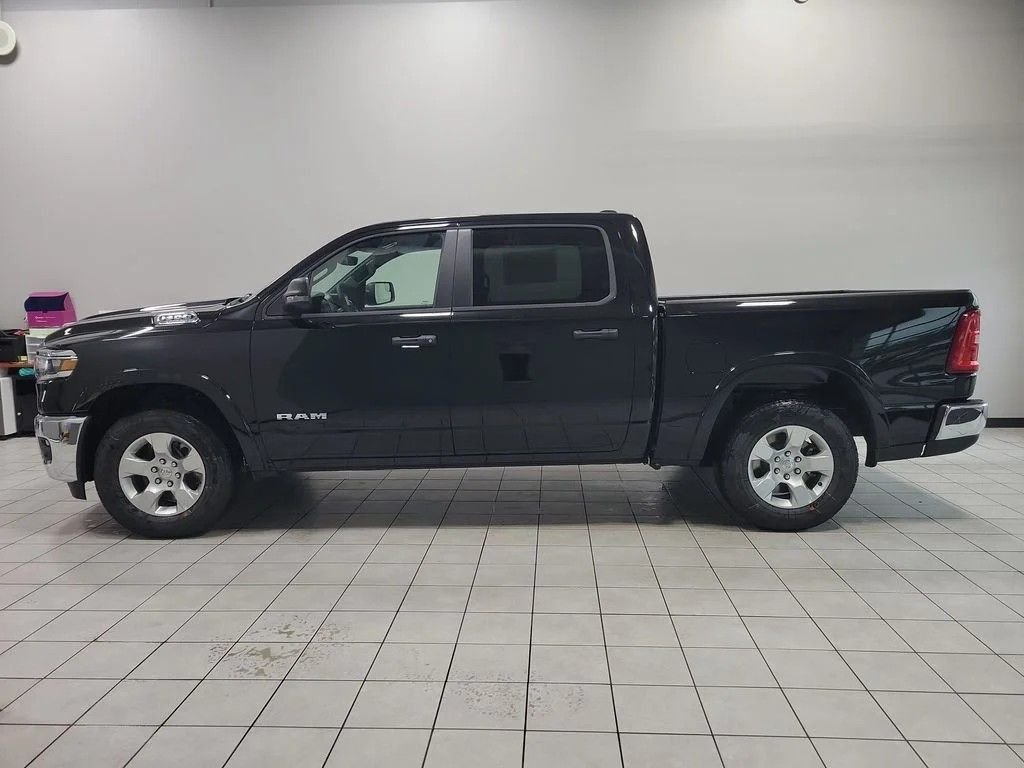 New 2026 Diamond Black Crystal Pearlcoat RAM Big Horn/Lone Star image 5