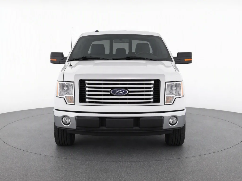 Used 2011 Oxford White Ford XLT image 2