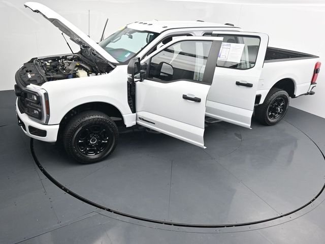 Used 2026 White Ford XL image 34
