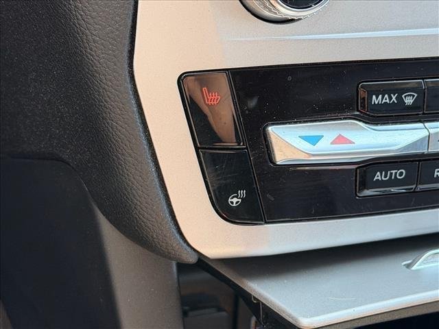 Used 2024 Oxford White Ford XLT image 21