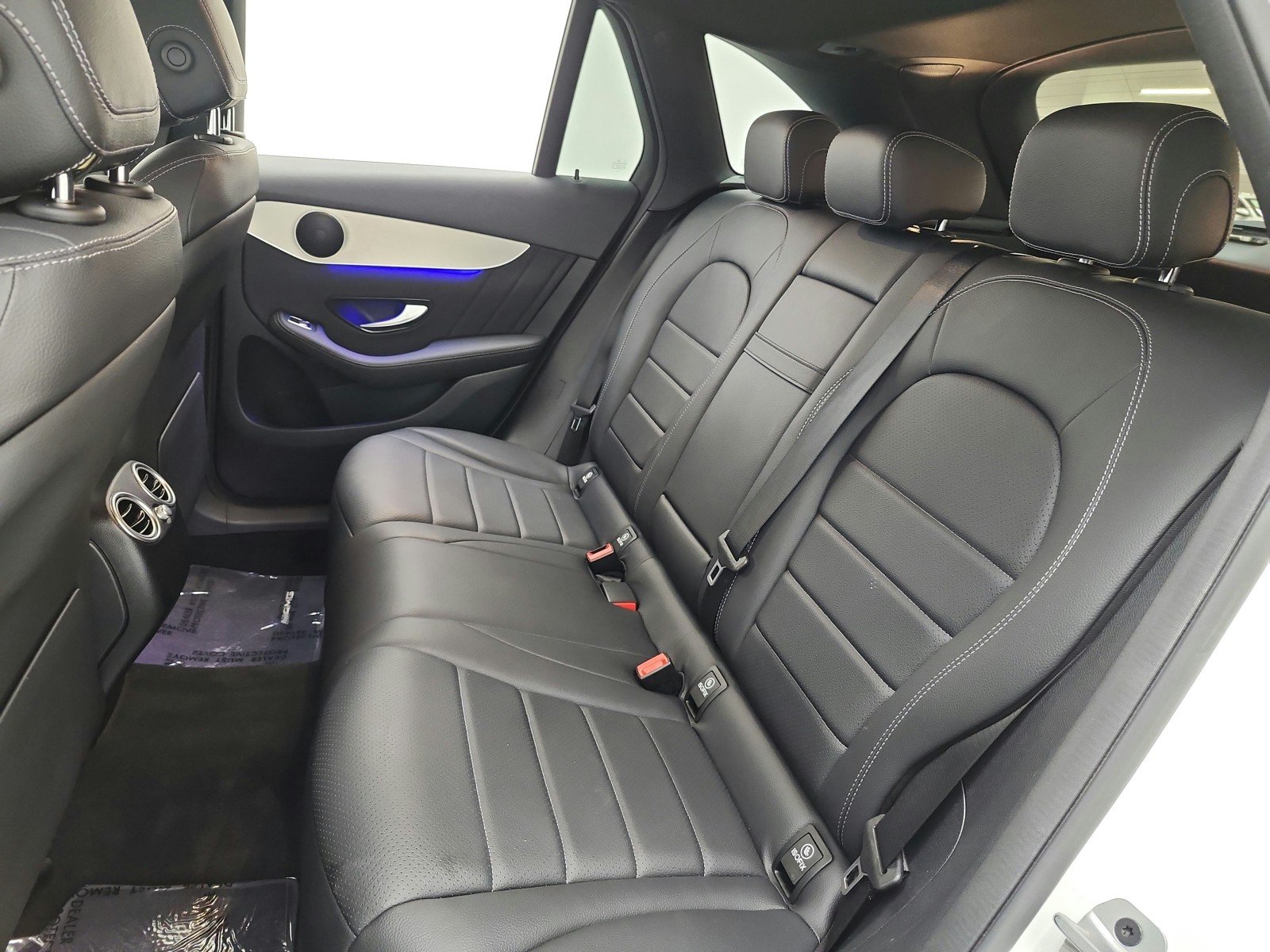 Used 2022 Polar White Mercedes-Benz GLC 300 SUV image 13