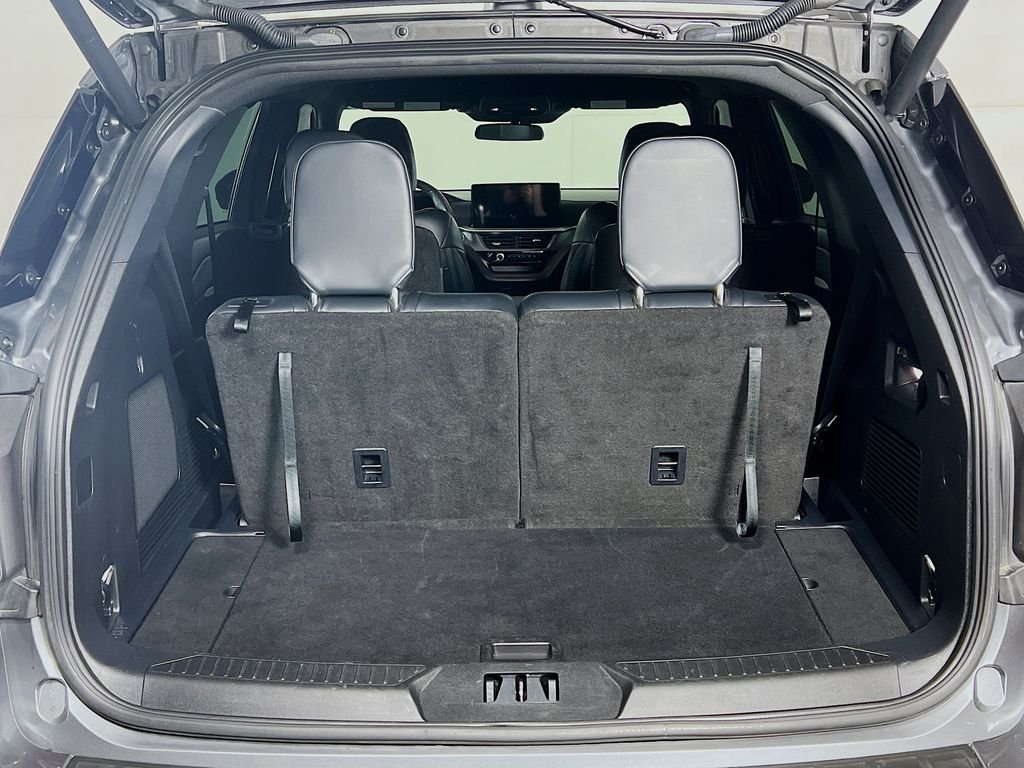 Used 2025 Carbonized Gray Metallic Ford ST-Line image 26