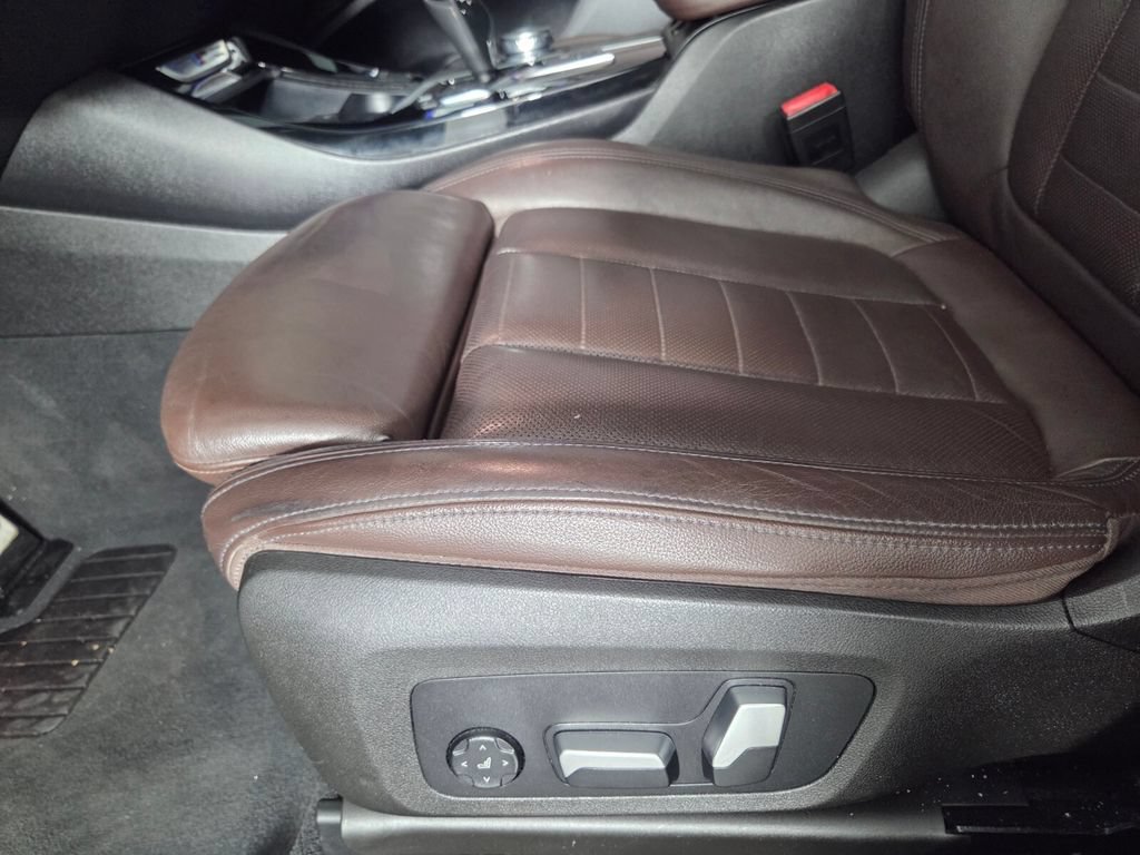 Certified Used 2018 Alpine White BMW M40i image 11