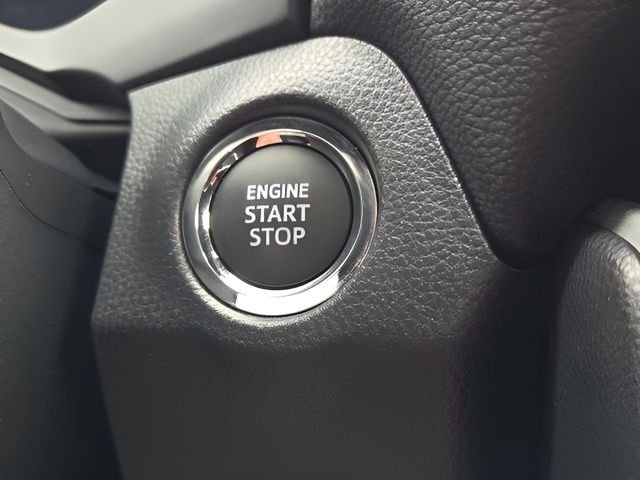 Used 2023  Toyota XLE image 24