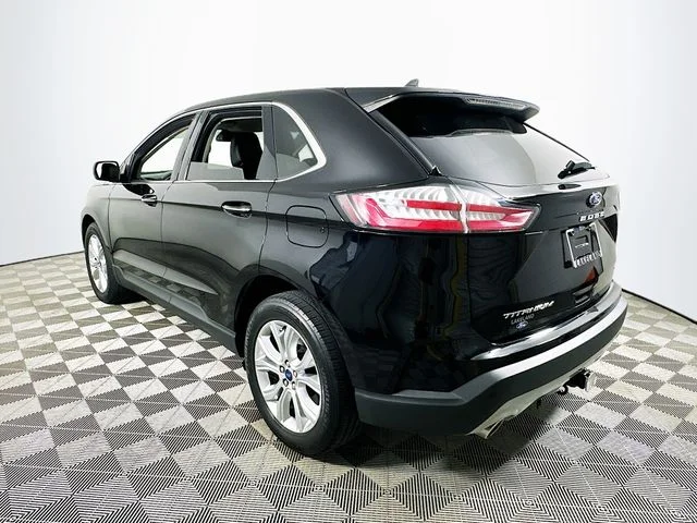 Certified Pre-Owned 2022 Ford Edge Titanium
