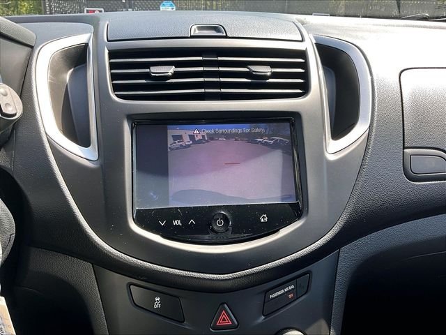 Used 2016 Silver Chevrolet LS image 26