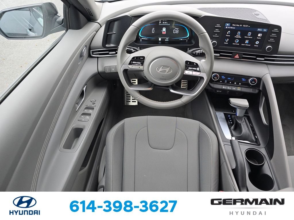2025 Hyundai Elantra SEL - Photo 17