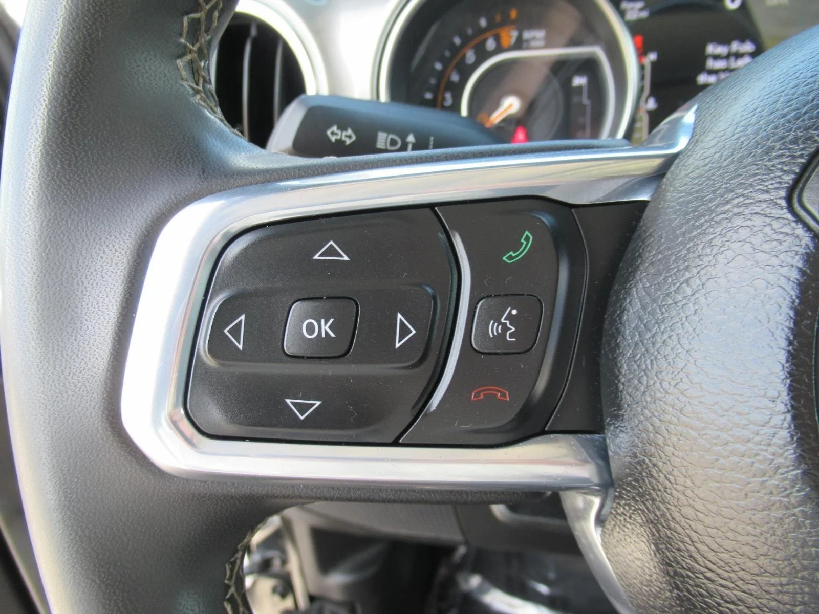 2023 Jeep Gladiator Overland - Photo 23
