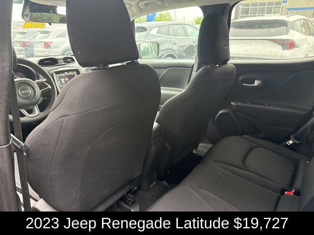 Used 2023 Graphite Gray Jeep Latitude image 24
