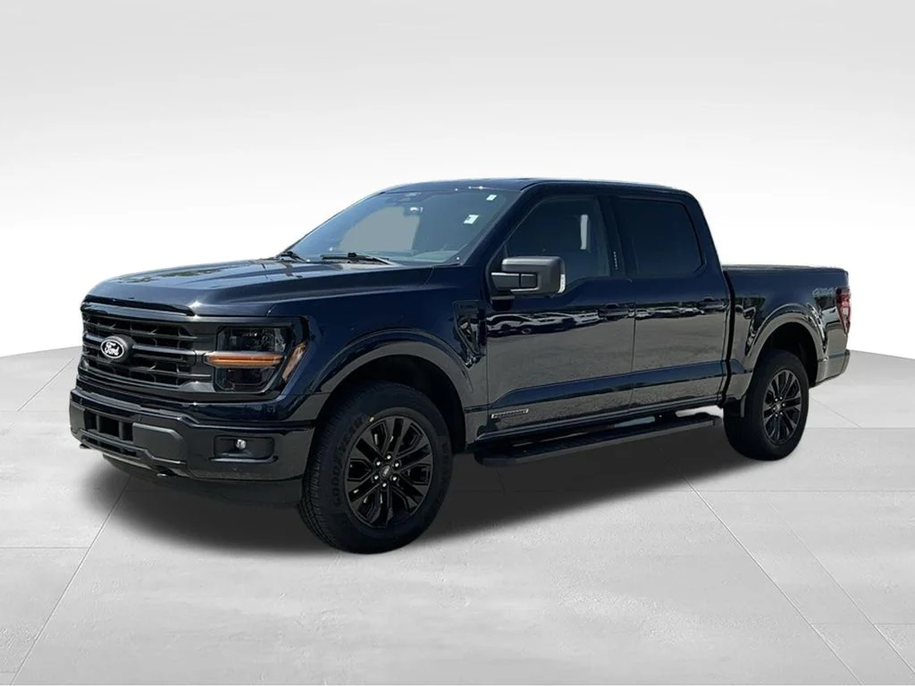 Used 2024 Blue Ford XLT image 2