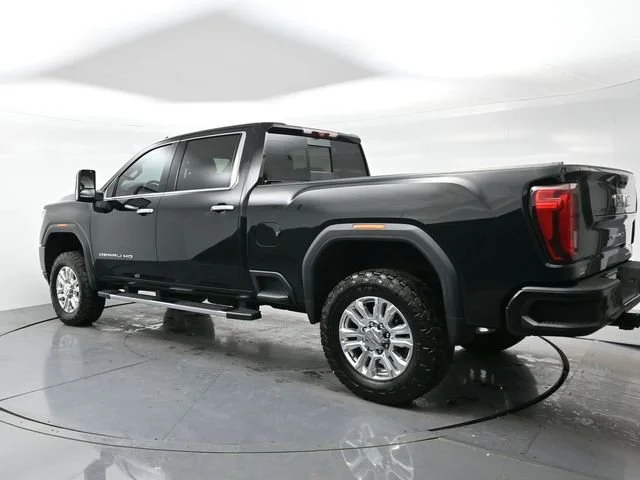 Used 2023 Onyx Black GMC Denali image 5