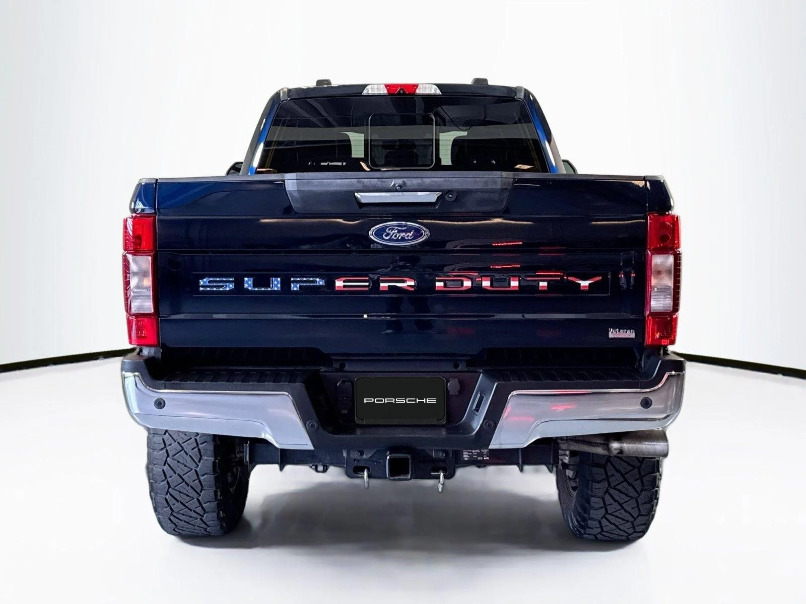 Used 2022 Antimatter Blue Metallic Ford LARIAT image 24