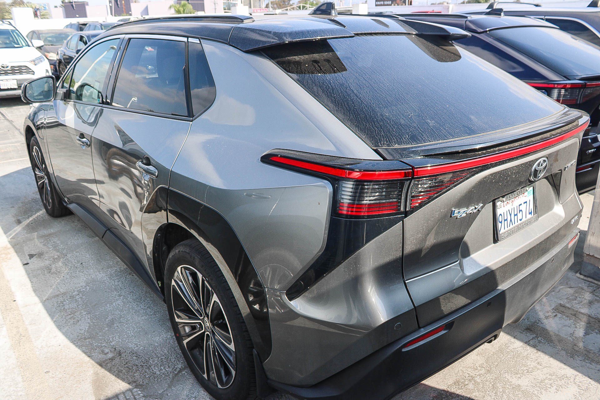 Used 2023 Heavy Metal w/Black Roof Toyota XLE image 11
